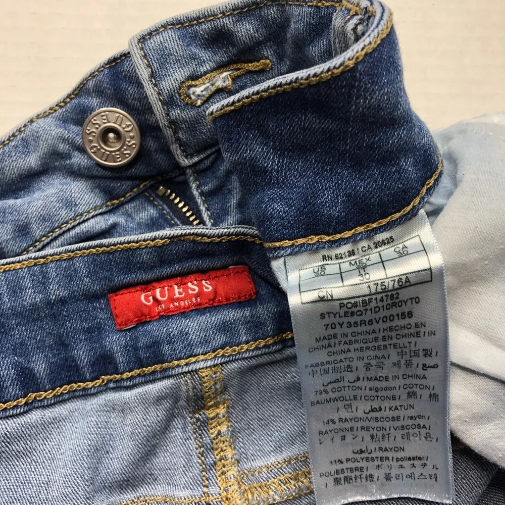 Guess Bermuda Blue Denim Size 30 Shorts